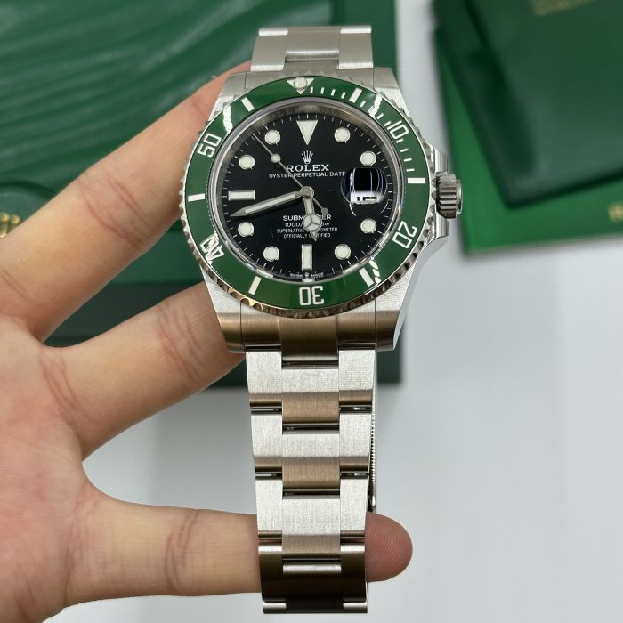 Rolex Submariner Date Green Bezel 41mm -0002 Replica