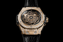 Hublot Big Bang SANG BLEU KING GOLD PAVÉ