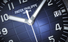 Patek Philippe Aquanaut Date, Sweep Seconds , 18k Weißgold 42,2 mm