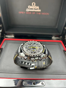 Omega Speedmaster DARK SIDE OF THE MOON Apollo 8 44.25mm