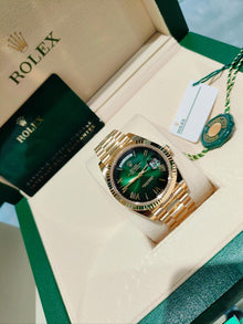 Rolex 2024 Day-Date Grünes Zifferblatt Gelbgold Bracelet