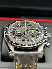 Omega Speedmaster DARK SIDE OF THE MOON Apollo 8 44.25mm