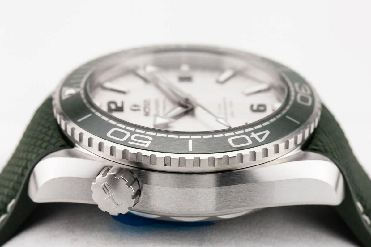Omega Planet Ocean 8900 43.5mm Grey / Green