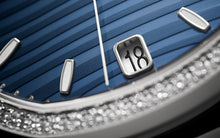 Patek Philippe Nautilus Ladies Automatic , Edelstahl and Diamanten, 35,2mm