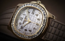 Patek Philippe Aquanaut Luce Haute Joaillerie, 18k Roségold, 35,6mm