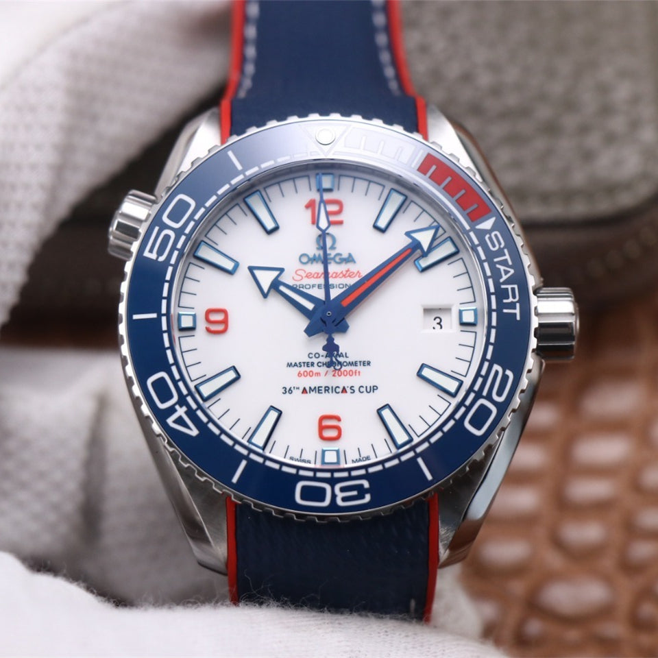 Omega PLANET OCEAN 600M America's