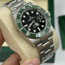 Rolex Submariner Date Green Bezel 41mm -0002 Replica