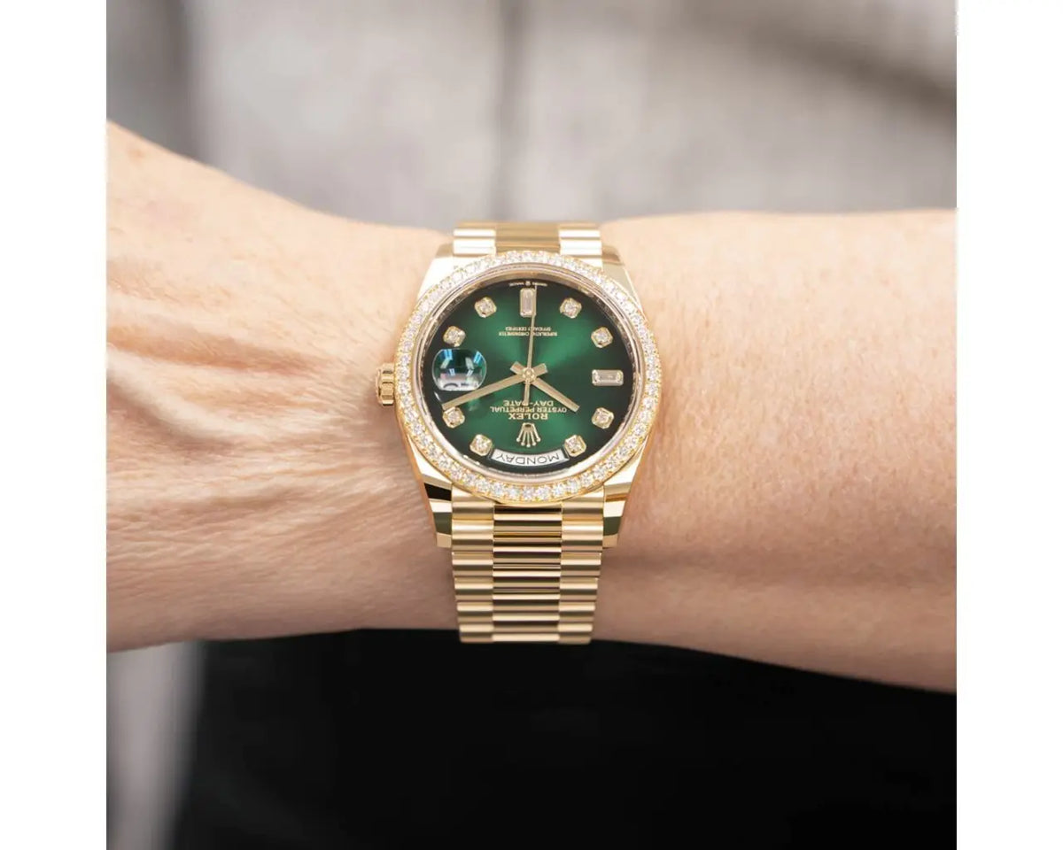 Rolex Day Date 36mm - Ref: - Green Ombre Diamanten Dial & Diamanten Bezel, 18K Gelbgold President Bracelet
