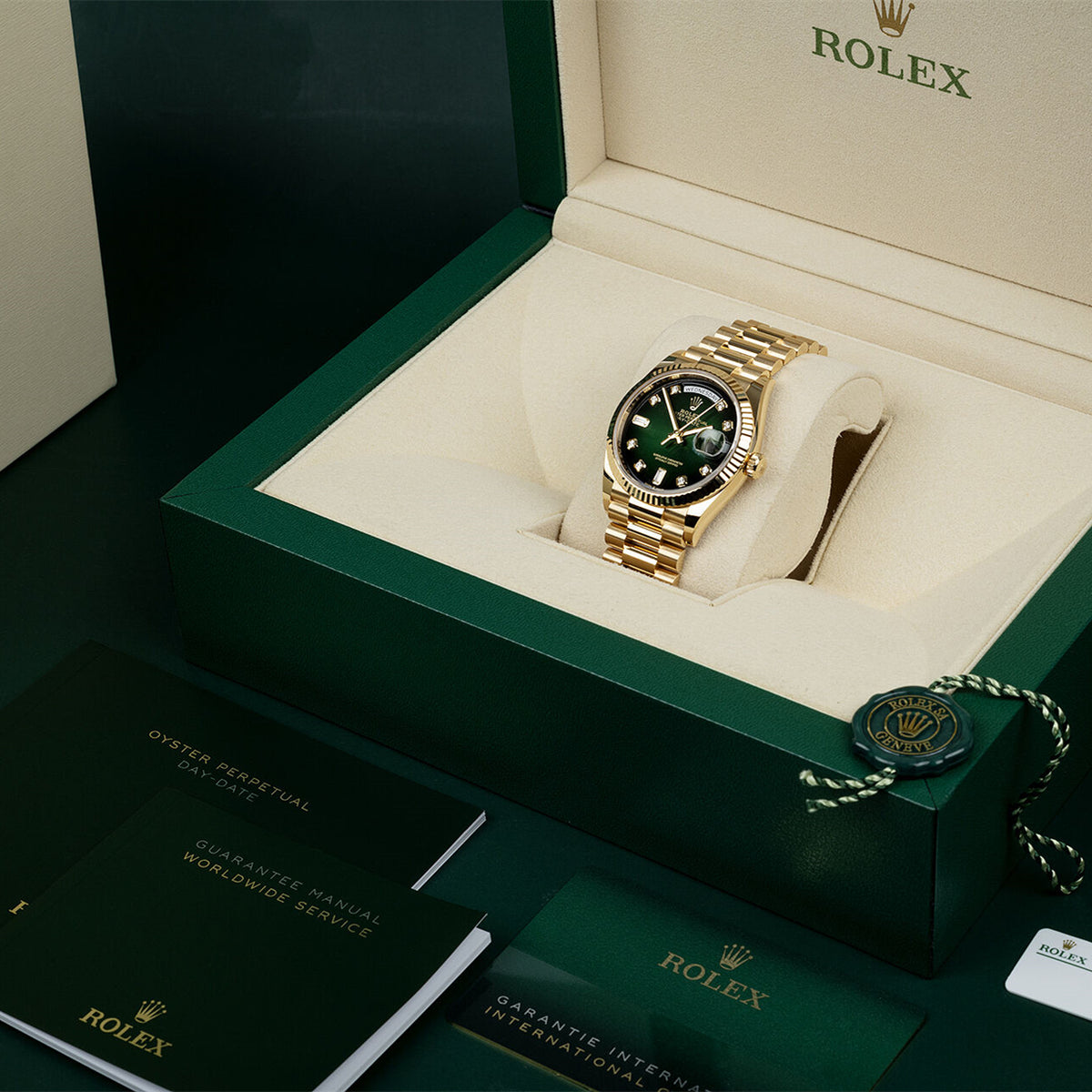 Rolex Day-Date 36 Green Ombre Diamanten Dial Gelbgold President Automatic