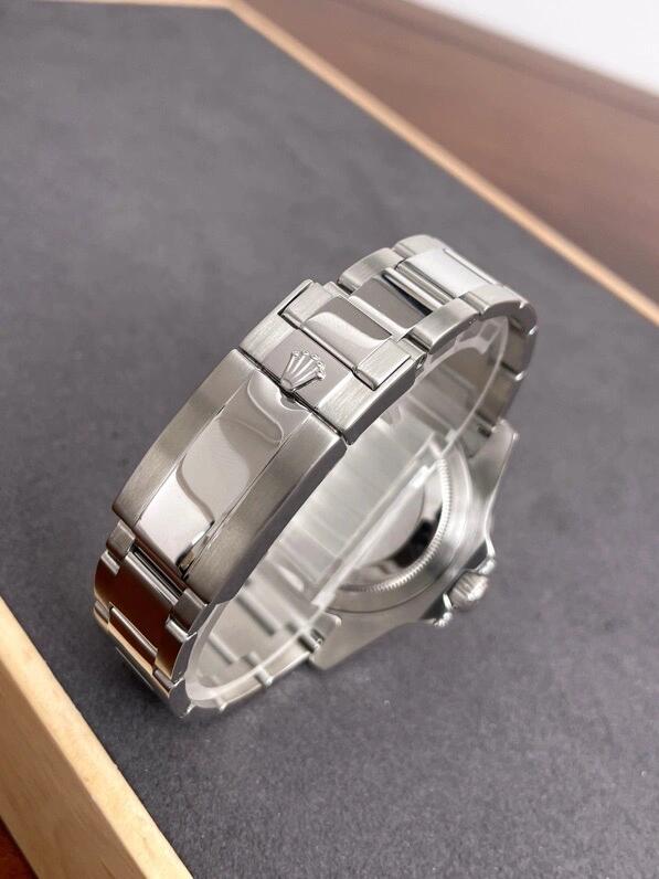 Rolex SUBMARINER SILVER BLUE / RED Diamanten 40MM