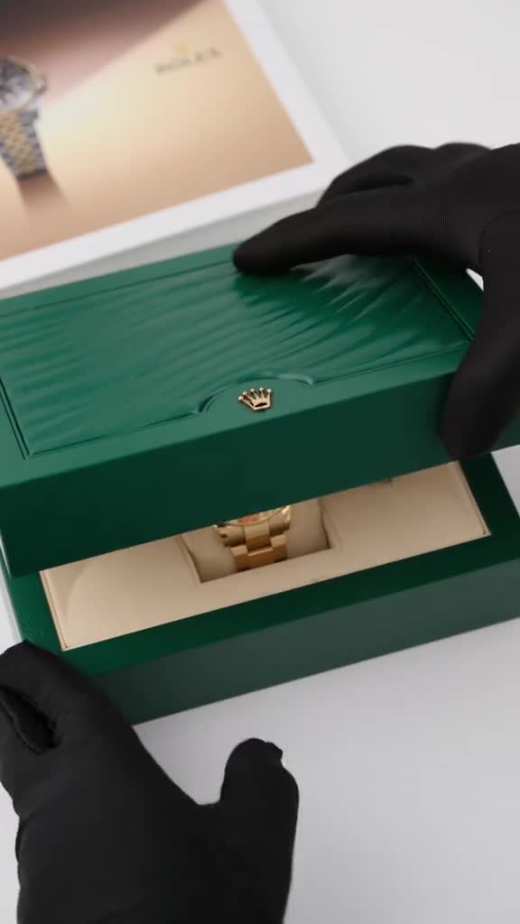 Rolex Cosmograph Daytona White Mother of Pearl Diamanten Dial, Gelbgold
