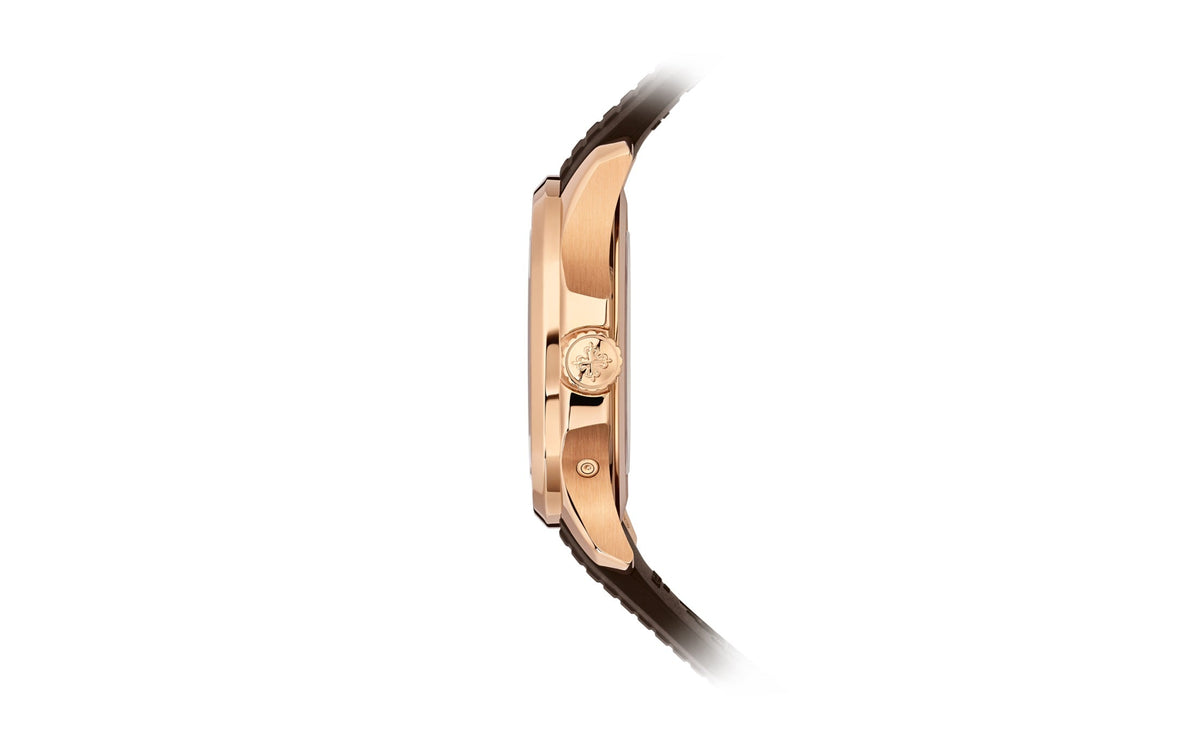 Patek Philippe Aquanaut Travel Time, 18k Roségold, 40,8mm