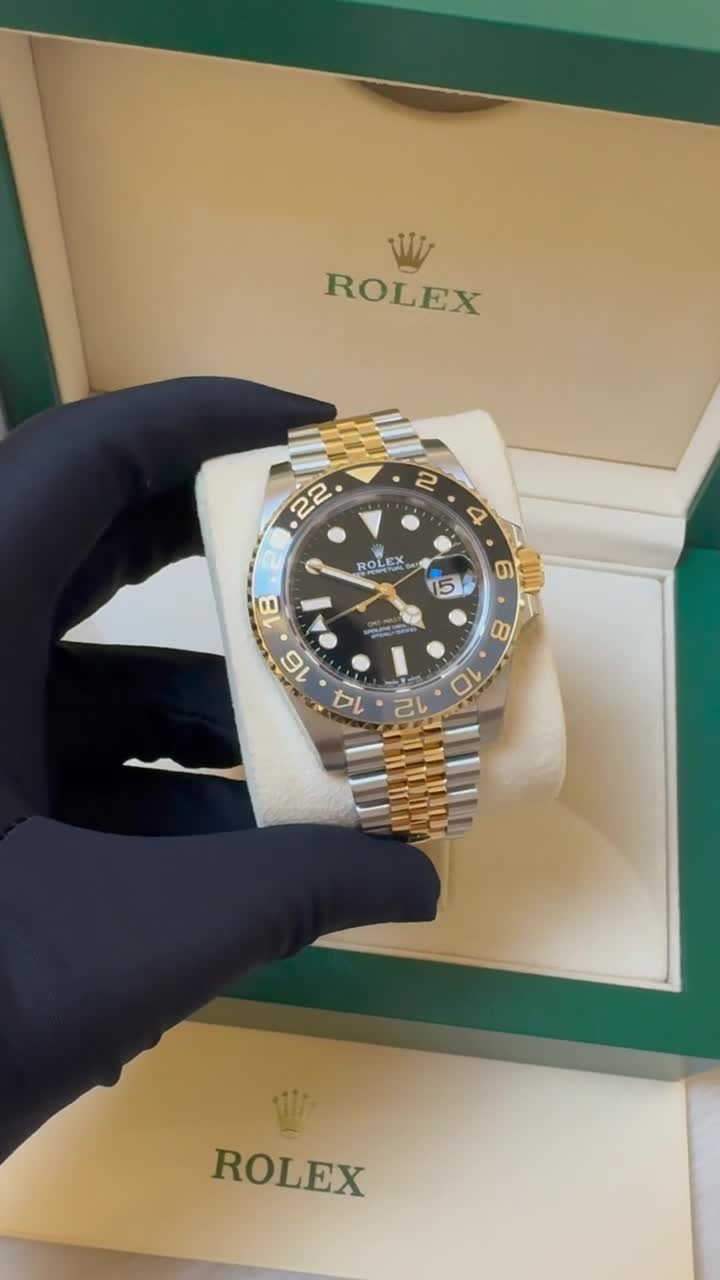 Rolex GMT Master ll Gelbgold and Edelstahl Schwarzes Zifferblatt Jubilee Bracelet M126713GRNR-0001
