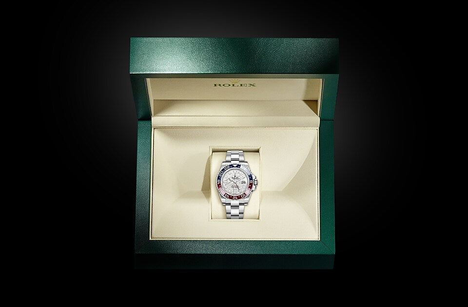 Rolex GMT-MASTER II Oyster, 40 mm, Weißgold M-0002