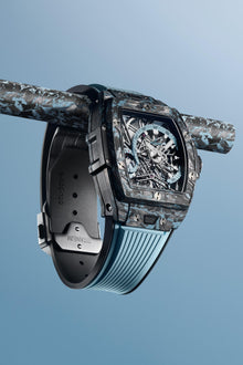 Hublot Hublot, Spirit of Big Bang Tourbillon Carbon Sky Blue 42mm, Limited Edition