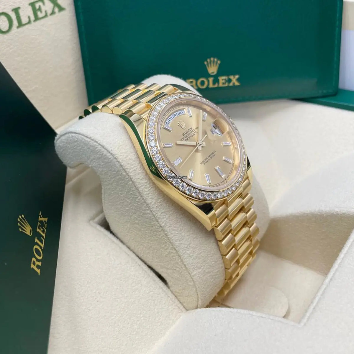 Rolex Day-Date Gelbgold Diamanten Bezel Champagne Diamanten Dial