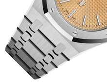 Audemars Piguet ROYAL OAK “JUMBO” EXTRA-THIN Pink Gold-toned Dial 39mm