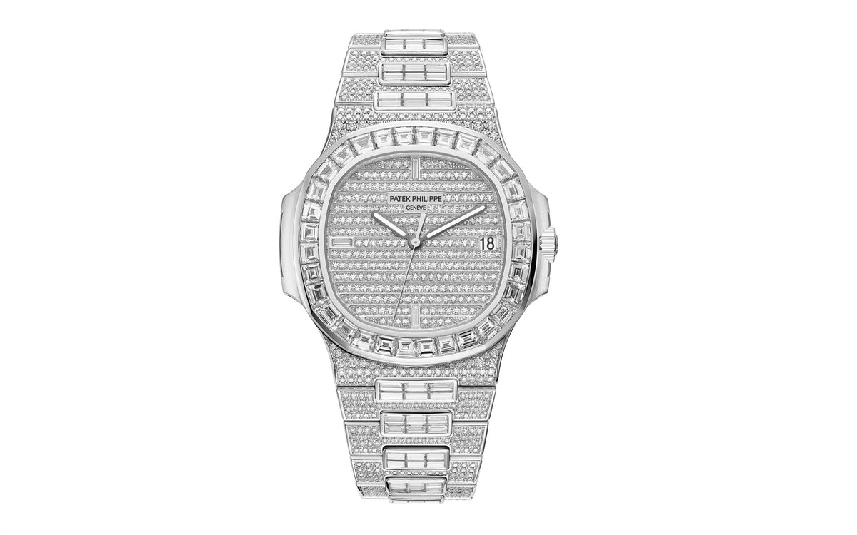 Patek Philippe Nautilus Date, Sweep Seconds , 18k Weißgold and 1,343 Diamanten: ~18.73 ct., 40mm