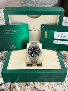 Rolex Submariner Date Schwarzes Zifferblatt -0001