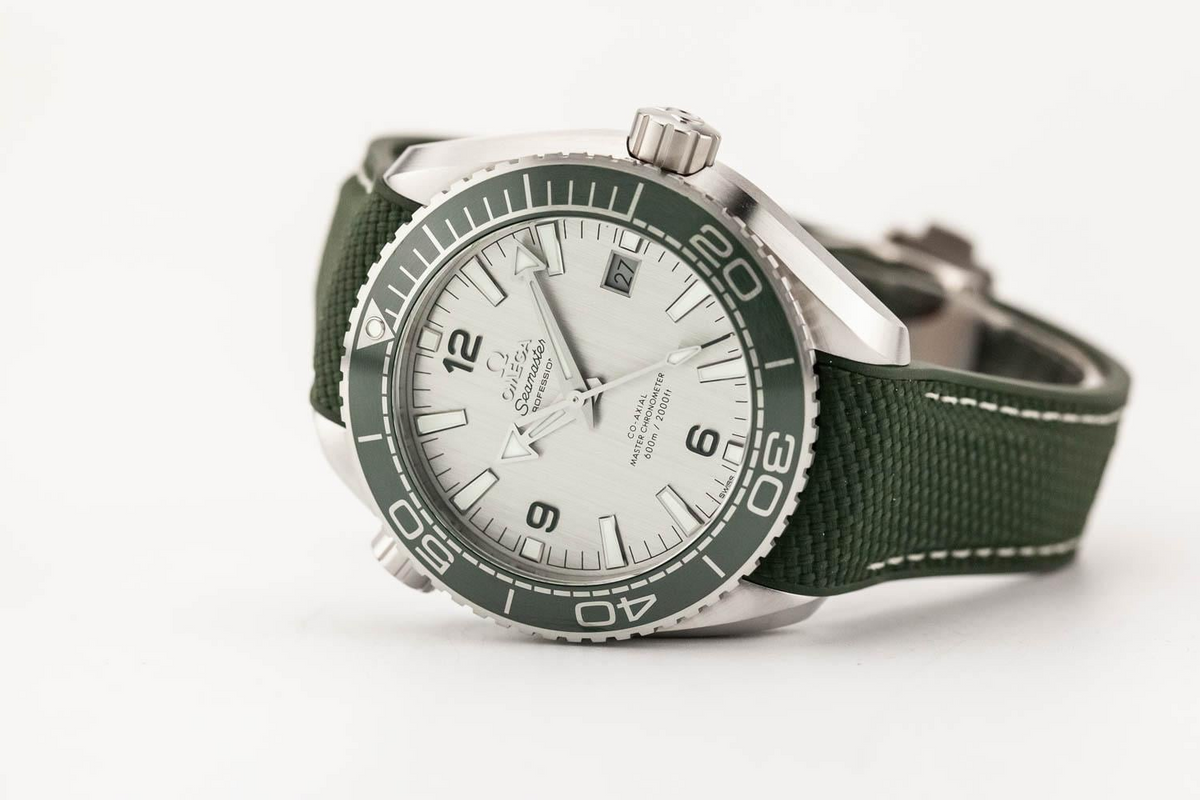 Omega Planet Ocean 8900 43.5mm Grey / Green