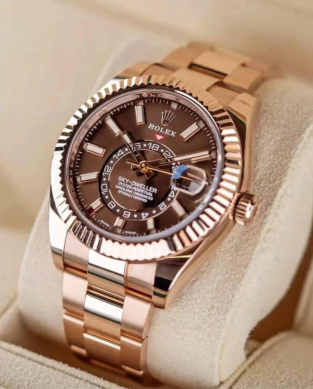Rolex Sky-Dweller 42 mm
