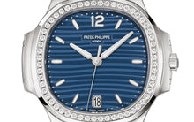 Patek Philippe Nautilus Ladies Automatic , Edelstahl and Diamanten, 35,2mm