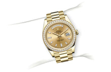 Rolex Day-Date Gelbgold Diamanten Bezel Champagne Diamanten Dial