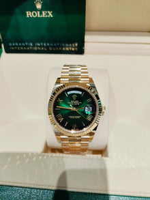 Rolex 2024 Day-Date Grünes Zifferblatt Gelbgold Bracelet